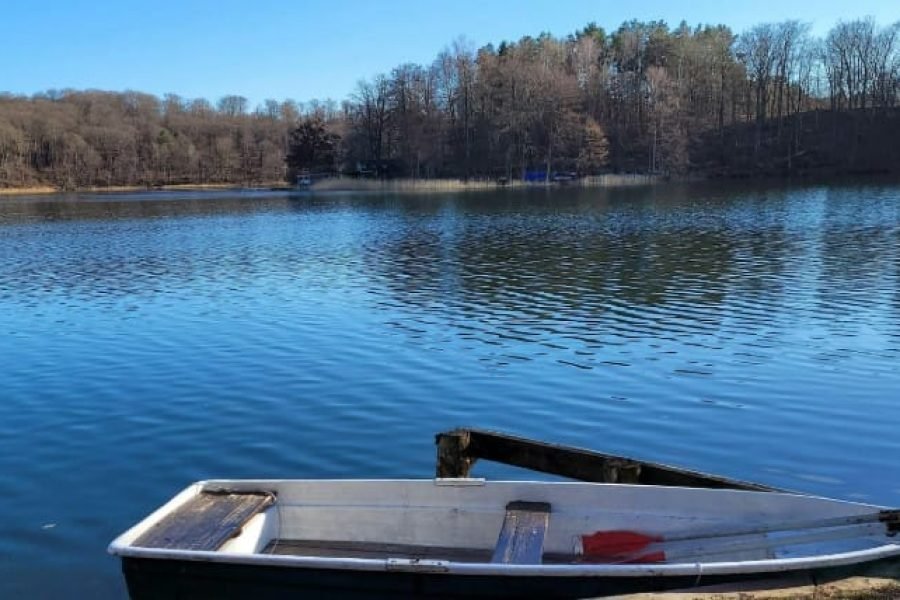 Swedish Lake: Join us on an idyllic hike around deep blue Liepnitzsee